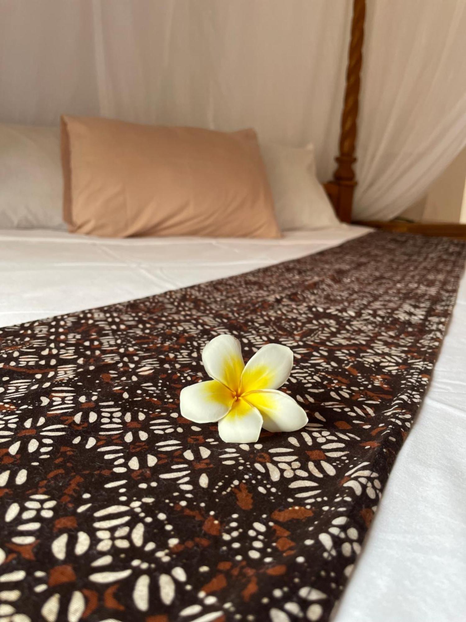 Hotel Kubu Elsa Bali Lovina Esterno foto