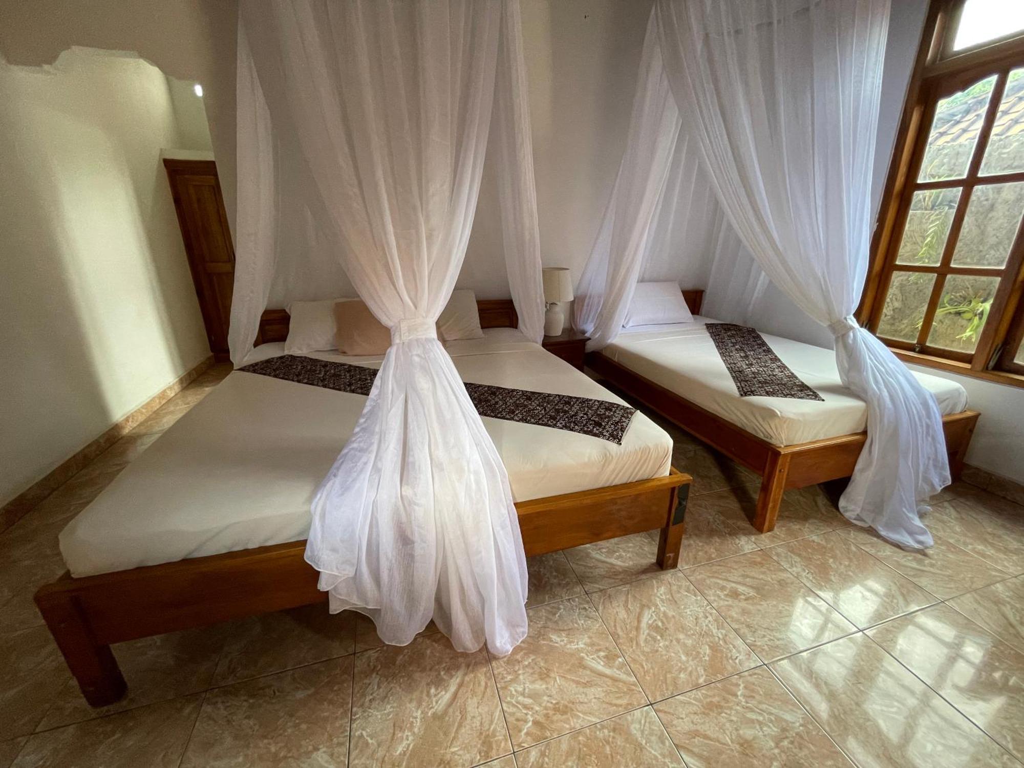 Hotel Kubu Elsa Bali Lovina Camera foto